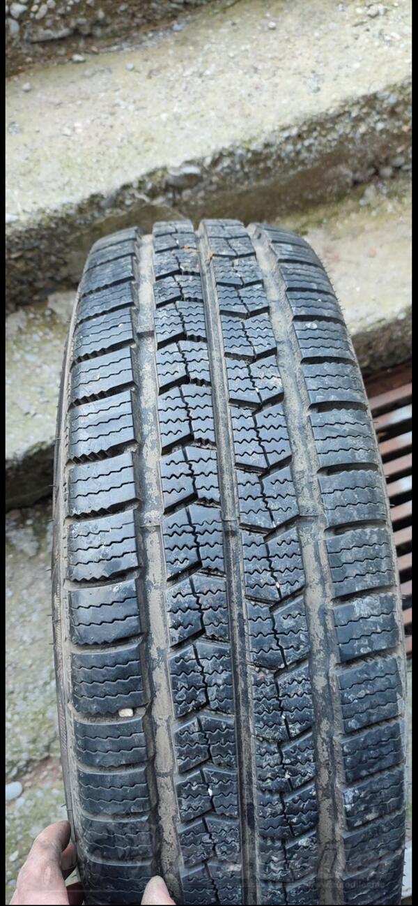 Fabričke felne i Nexan  gume