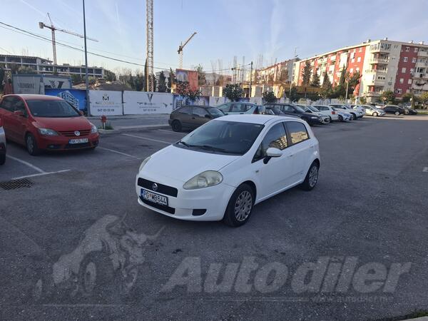 Fiat - Grande Punto - 1.3 MJTD