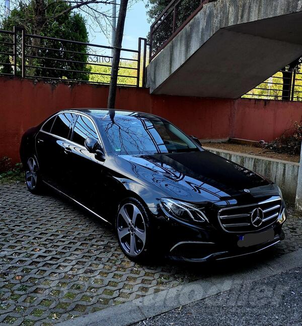 Mercedes Benz - E 200 - 1.6d