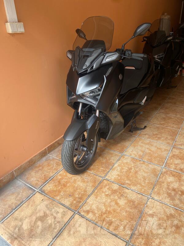 Yamaha - x max 300 tech