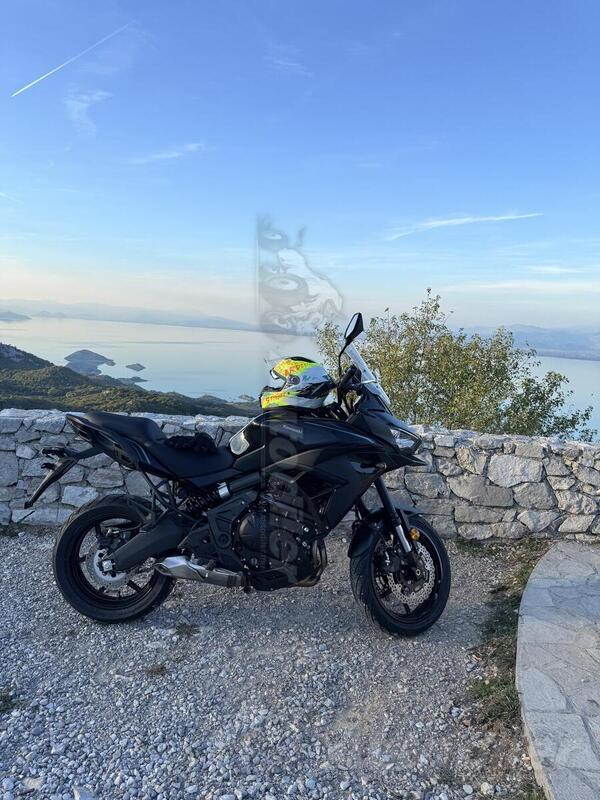 Kawasaki - versys 650 tourer
