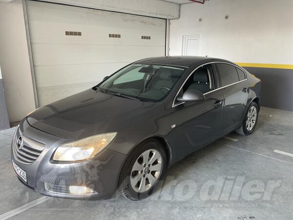 Opel - Insignia - 2.0