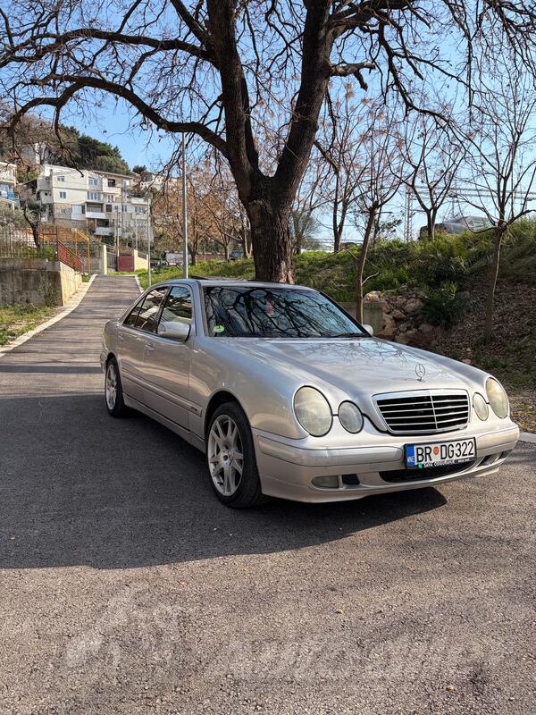 Mercedes Benz - E 220 - 2.2