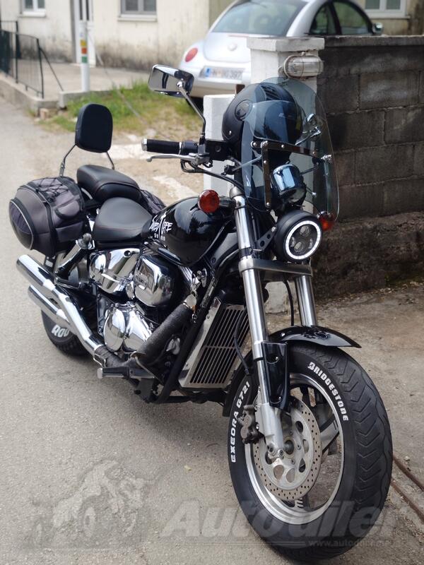 Suzuki - vz800