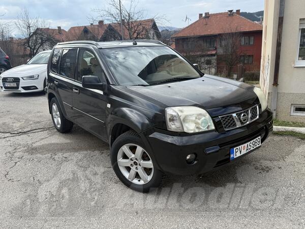 Nissan - X-Trail - 2.2