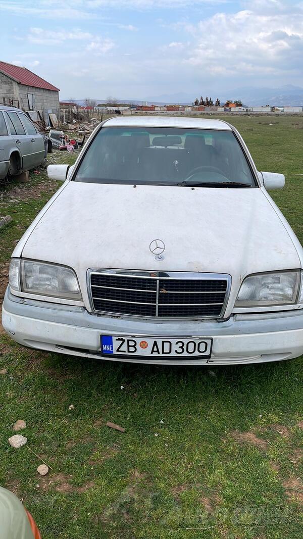 Mercedes Benz - 250 - 2.5d
