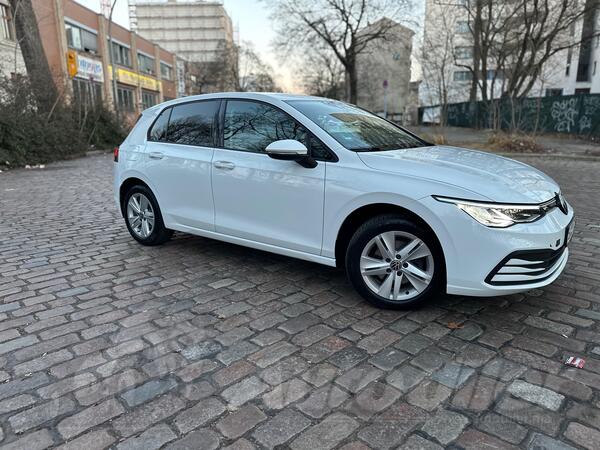 Volkswagen - Golf 8 - 2.0