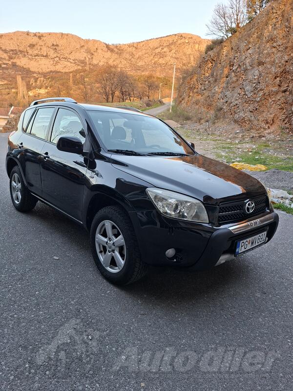 Toyota - RAV 4 - D-4D