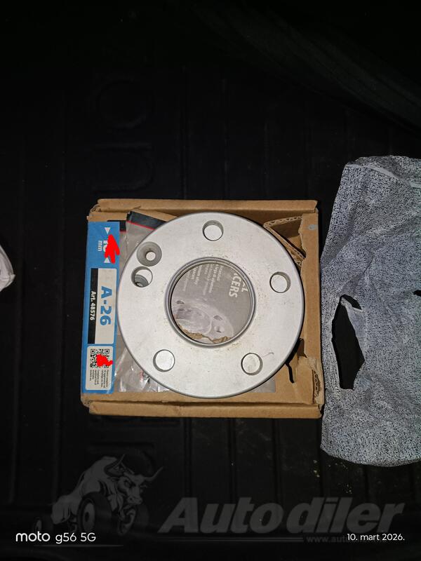 Distance 10 mm - 5x112