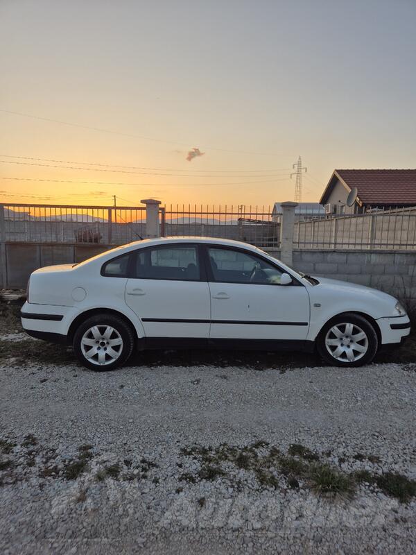 Volkswagen - Passat - 2002