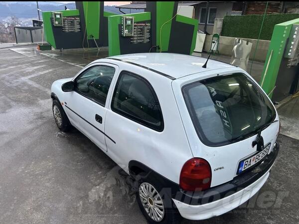 Opel - Corsa - c