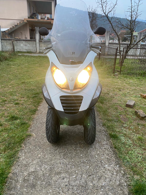 Piaggio - MP3