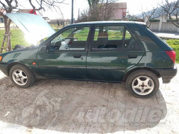 Ford - Fiesta - 1.3