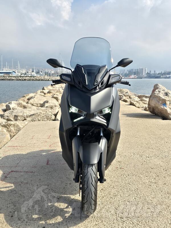 Yamaha - X MAX