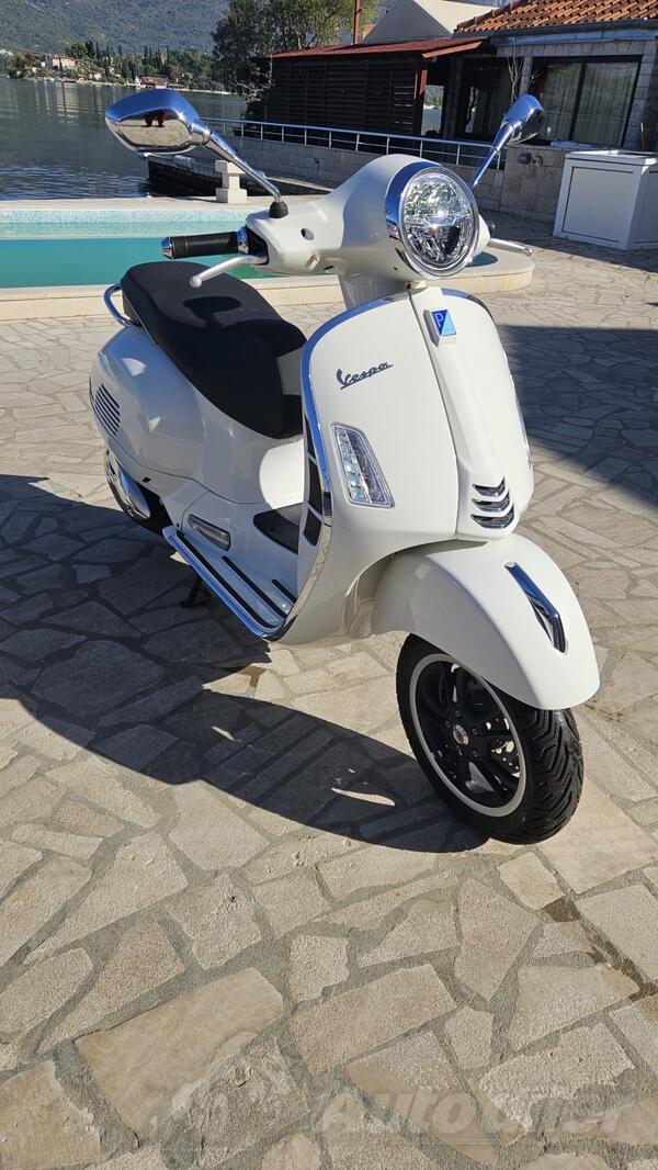 Vespa - GTS SUPER 300