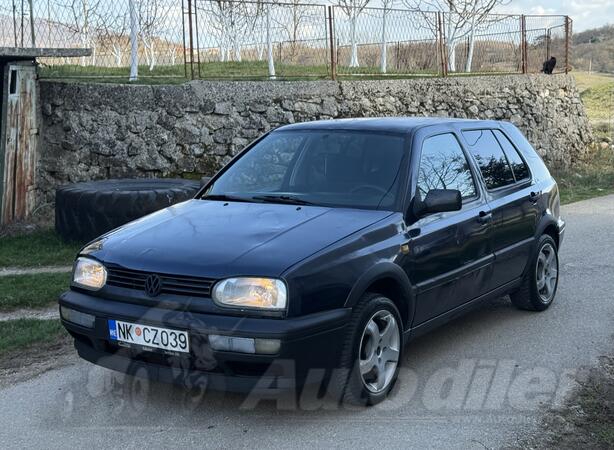 Volkswagen - Golf 3 - B+P