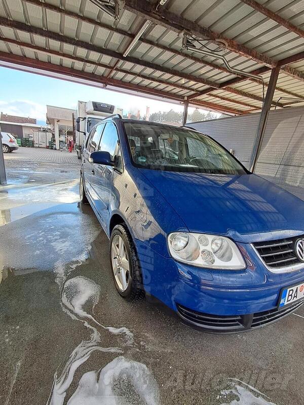 Volkswagen - Touran - 1.9 Tdi