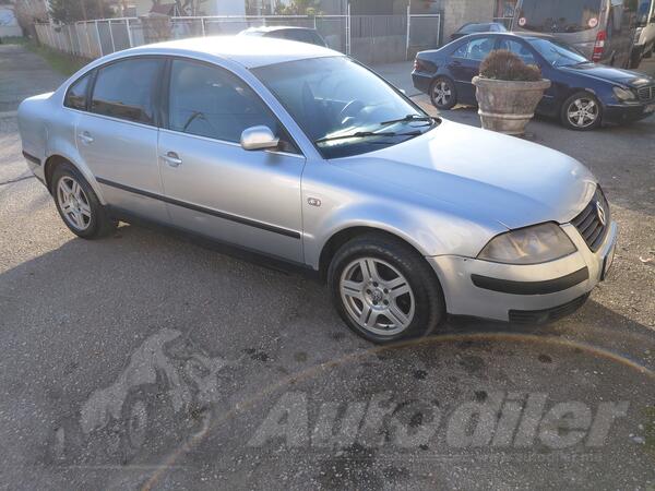 Volkswagen - Passat - 1.9
