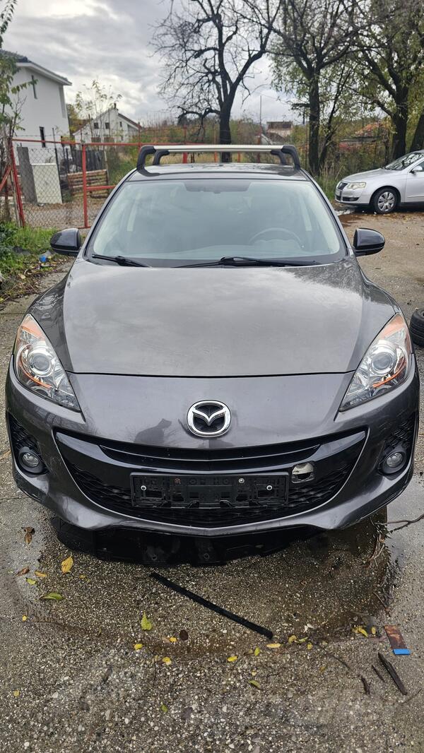 U djelovima Mazda - 3 1.6 dizel