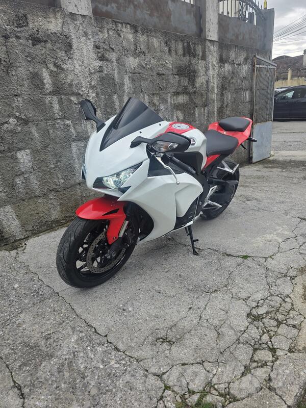 Honda - CBR 1000RR