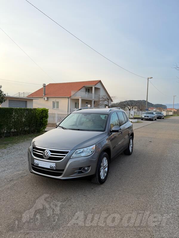 Volkswagen - Tiguan - 2.0 TDI