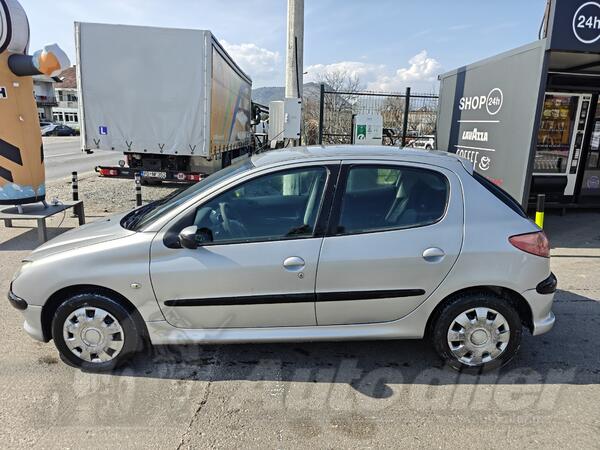 Peugeot - 206 - 1.4 HDI