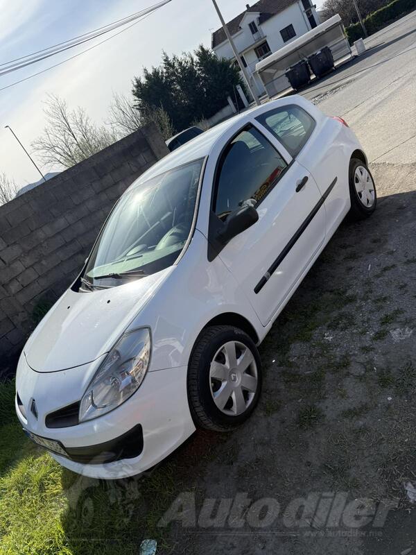 Renault - Clio - 1.5 DCI