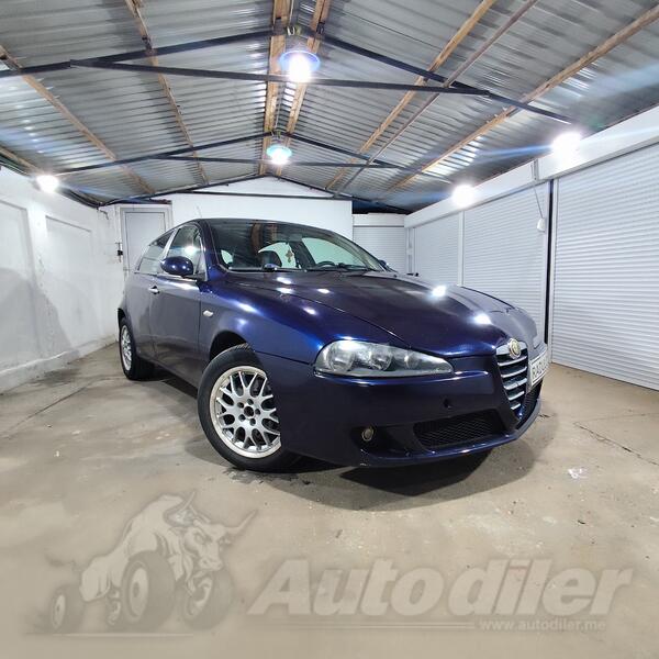 Alfa Romeo - 147 - 1.9 JTD