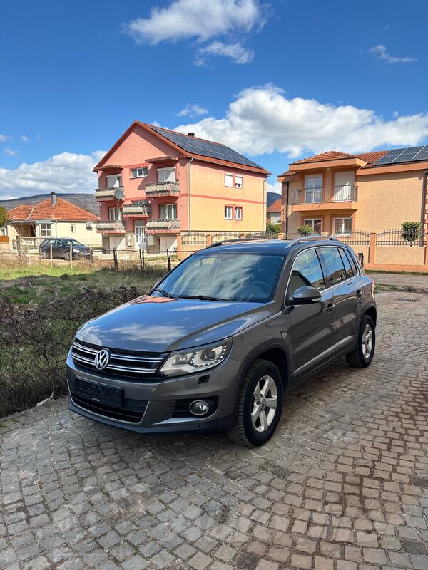 Volkswagen - Tiguan - 2.0 tdi