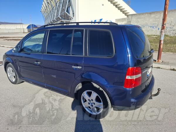 Volkswagen - Touran - 1.9
