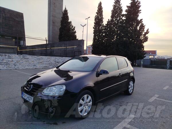 Volkswagen - Golf 5 - 1.9  TDI