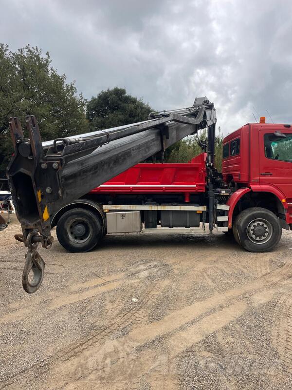 Mercedes Benz - 1035