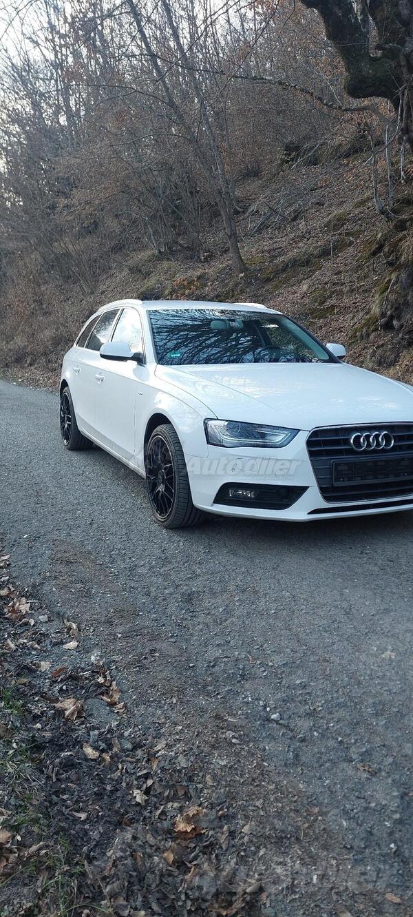 Audi - A4 - 2.0 Tdi s-line