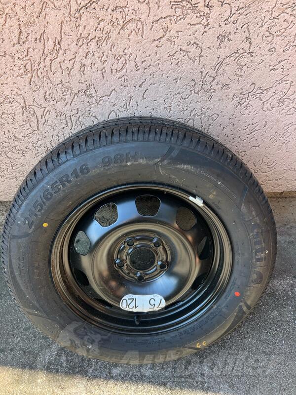 Fabričke felne i rezervna gume