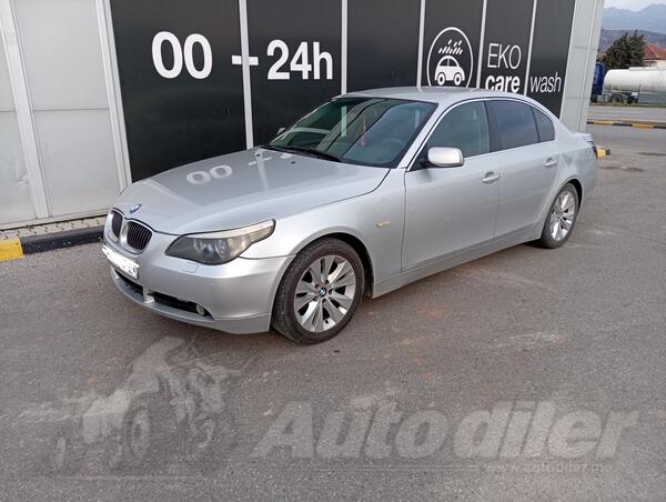 BMW - 525