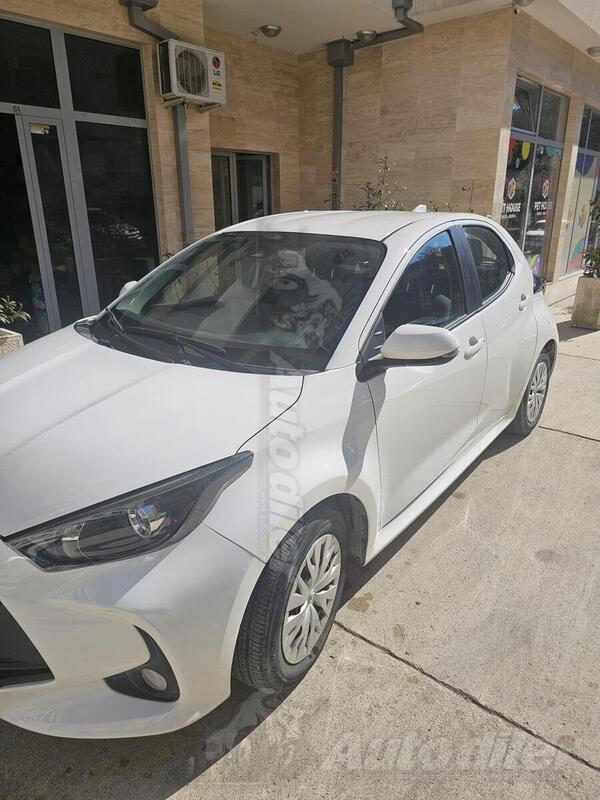 Toyota - Yaris