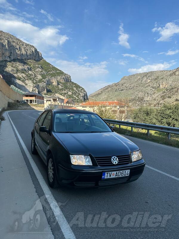 Volkswagen - Bora - 1.6