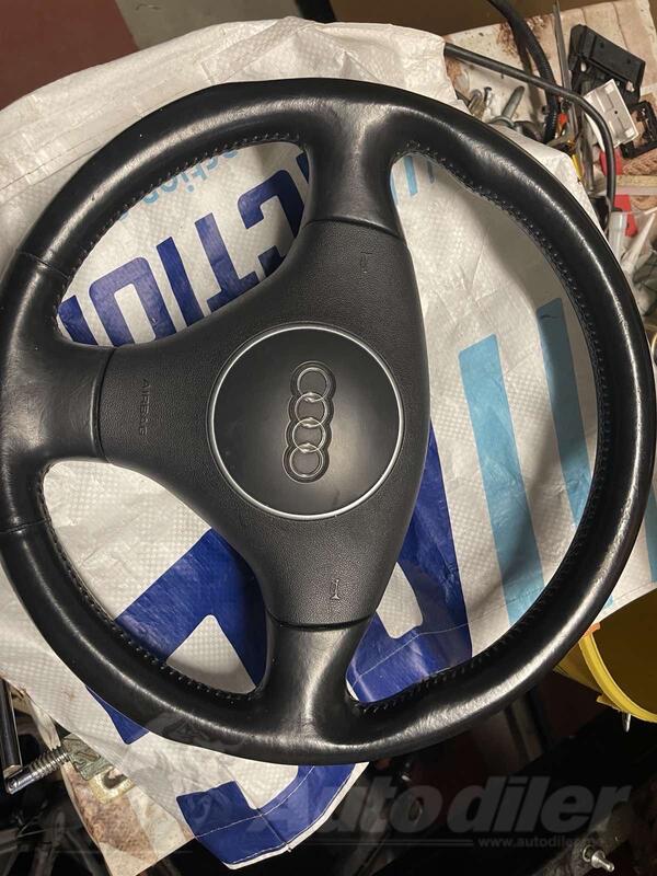 Volan za A4 god. 2003