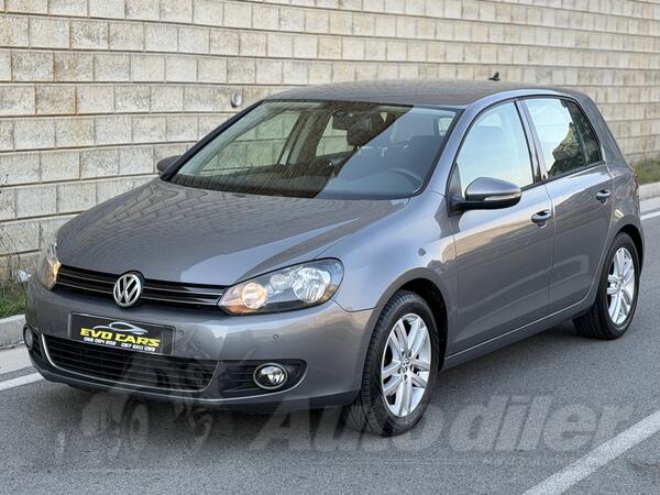 Volkswagen - Golf 6 - 1.6 TDI HIGHLINE