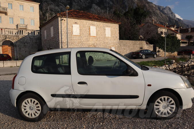 Renault - Clio - 1.5 dci