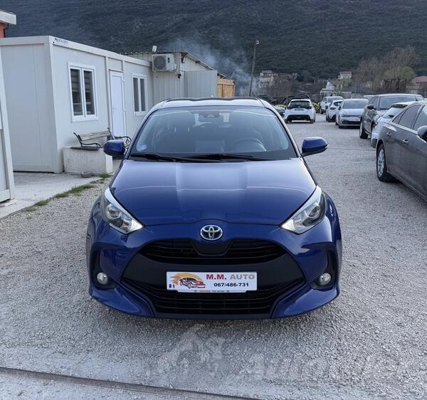 Toyota - Yaris - 1.5 HYBRID AUTOMATIK