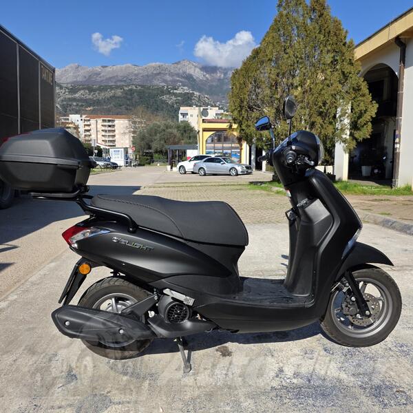 Yamaha - D'elight 125