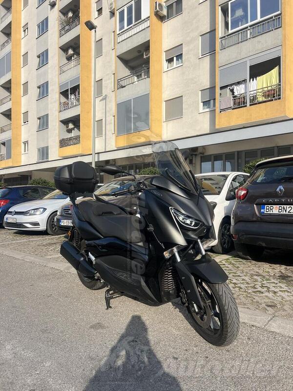 Yamaha - XMAX Tech MAX 300