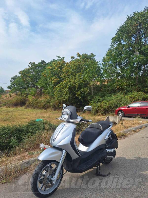 Piaggio - Beverly