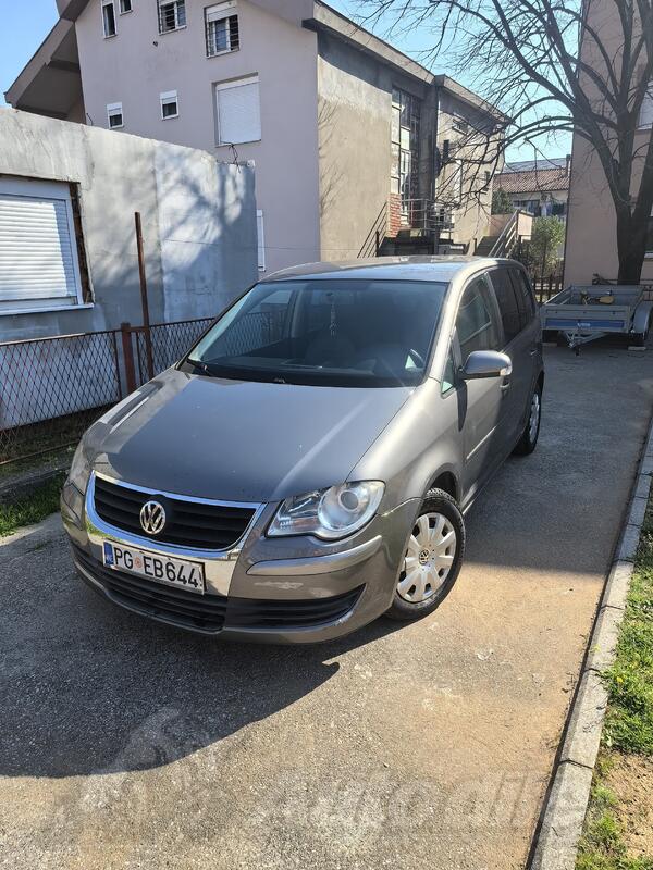 Volkswagen - Touran - 1.9 tdi