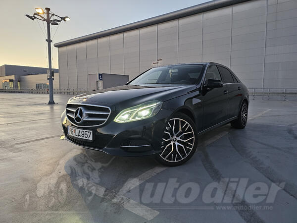 Mercedes Benz - E 220 - 220