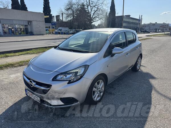 Opel - Corsa - 1.4 benzin