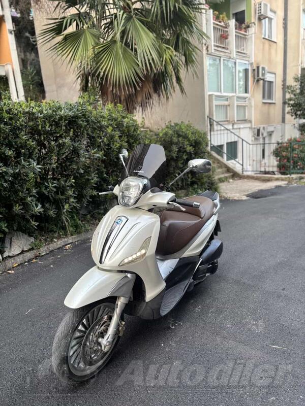 Piaggio - Beverly