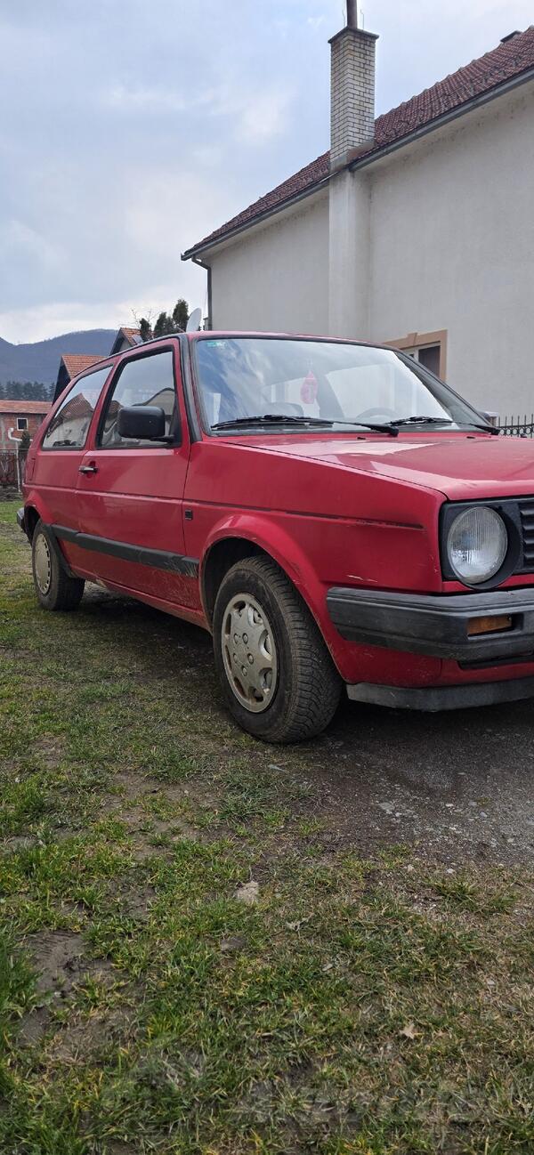 Volkswagen - Golf 2 - 1,6 53kw