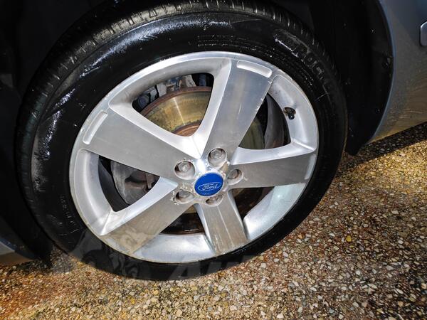 Fabričke felne i Univerzalne gume